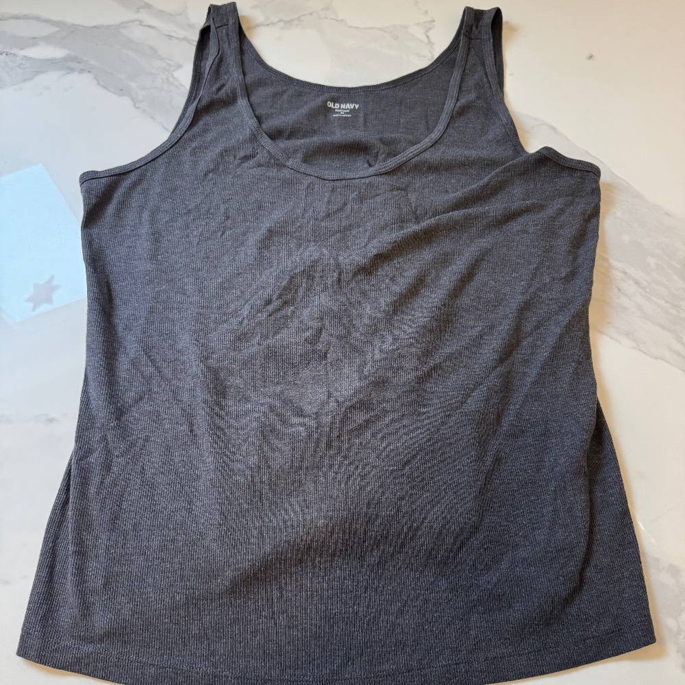 Old Navy Plus Size 2X Gray Tank Top — Everyday Basic, Priced to Sell